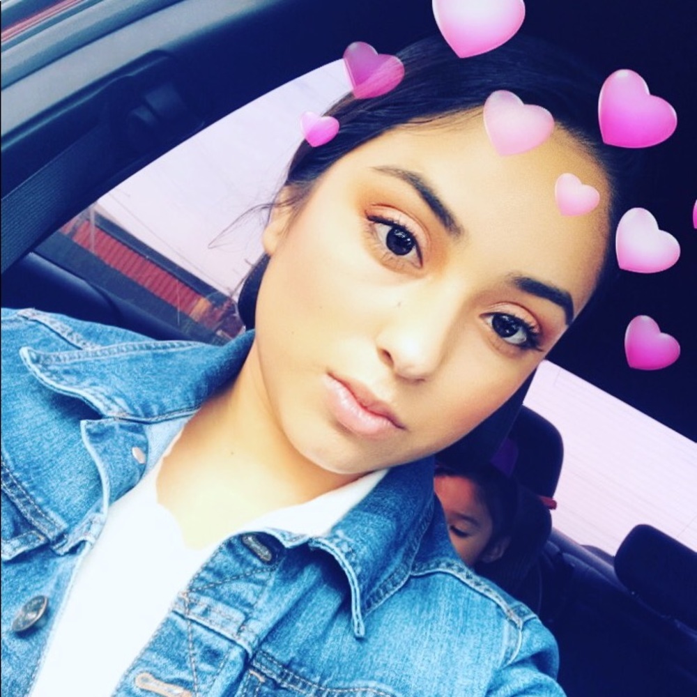 Meet your Posher, Jessica